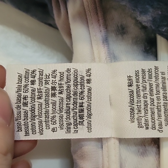 PINK Cropped Hoodie - Picture 8 of 8